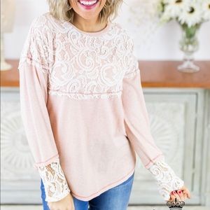 BNWT Peach Colored Spring Lace Sleeved Sweater